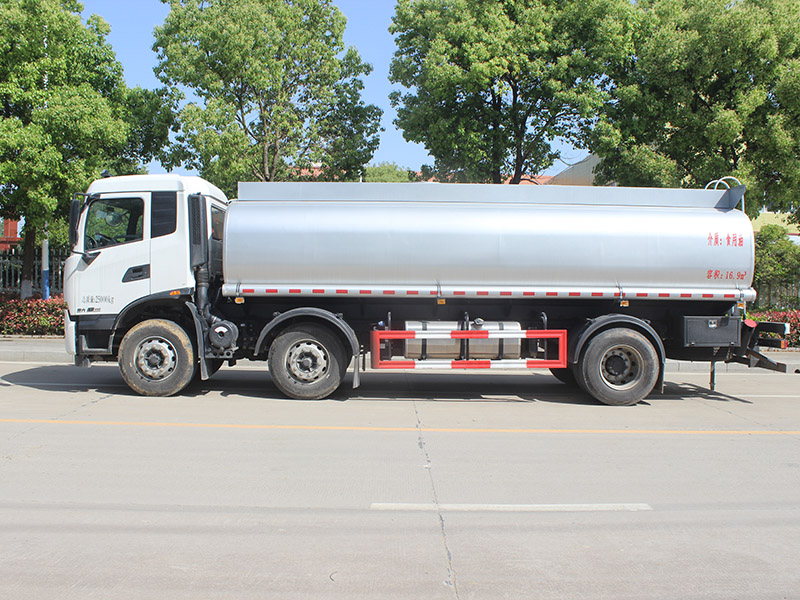 東風(fēng)天錦16.9立方SCS5251GSYDFH6食用油運輸車